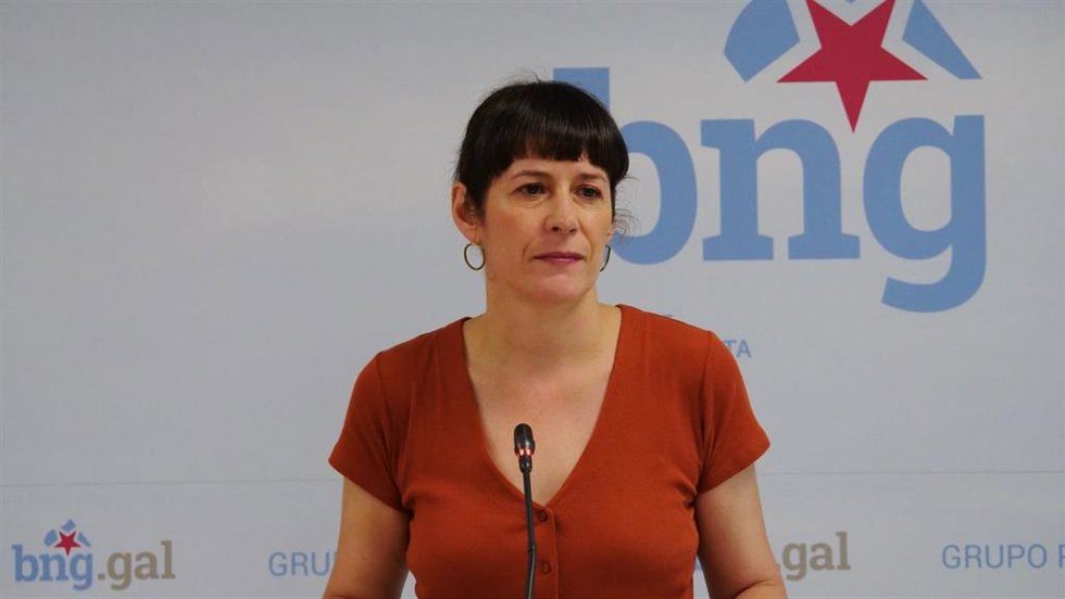 Archivo - La portavoz nacional del BNG, Ana Pontón, en una rueda de prensa en el Parlamento de Galicia.