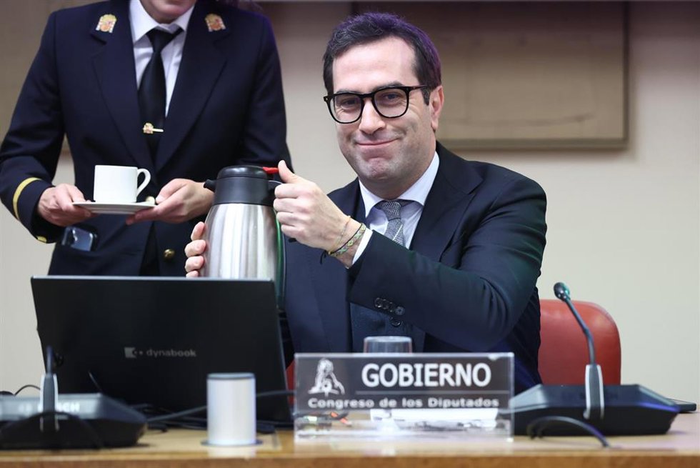 Archivo - El vicepresidente primero del Gobierno y ministro de Economía, Comercio y Empresa, Carlos Cuerpo