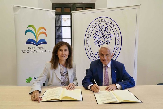 El Instituto Econospérides firma un acuerdo de colaboración con la Academia de Ciencias Sociales