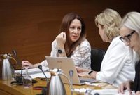 PSPV critica el "machismo" de dos diputados de Vox tras captar un micro abierto que llaman "bruja" a una parlamentaria