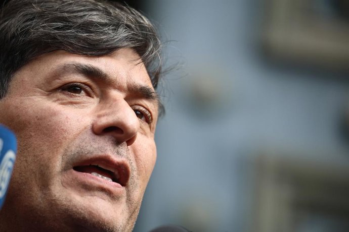 Santiago, 7 de mayo de 2026.  El lider del Partido de la Gente Franco Parisi sale del Ministerio de Hacienda luego de  reunirse con el ministro Jorge Quiroz  Diego Martin/Aton Chile