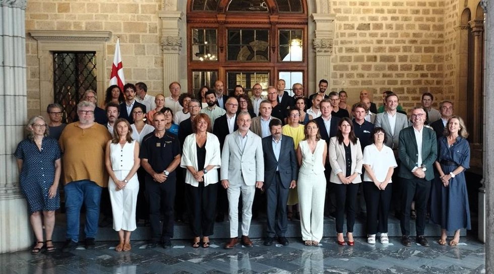 Collboni preside el acto 'Barcelona a 50ºC'