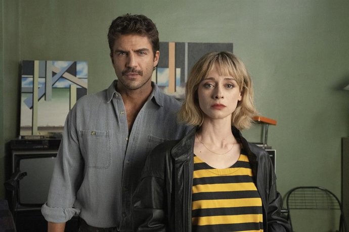 Maxi Iglesias y Elena Rivera protagonizan La Dama del Norte, la nueva serie de Daniel Écija que ya ha iniciado su rodaje