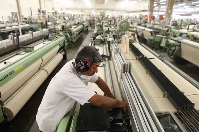 Archivo - Perú.- BCR: empleo formal y masa salarial crecen en marzo del 2026