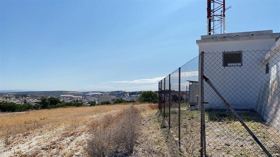 Archivo - Depósito de agua en Sevilla. Archivo.