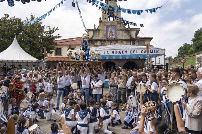 Archivo - Fiestas de la Virgen del Carmen en Revilla de Camargo.-ARCHIVO