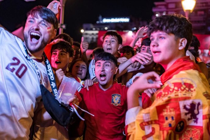 Aficionados a la selección española de fútbol. Archivo.