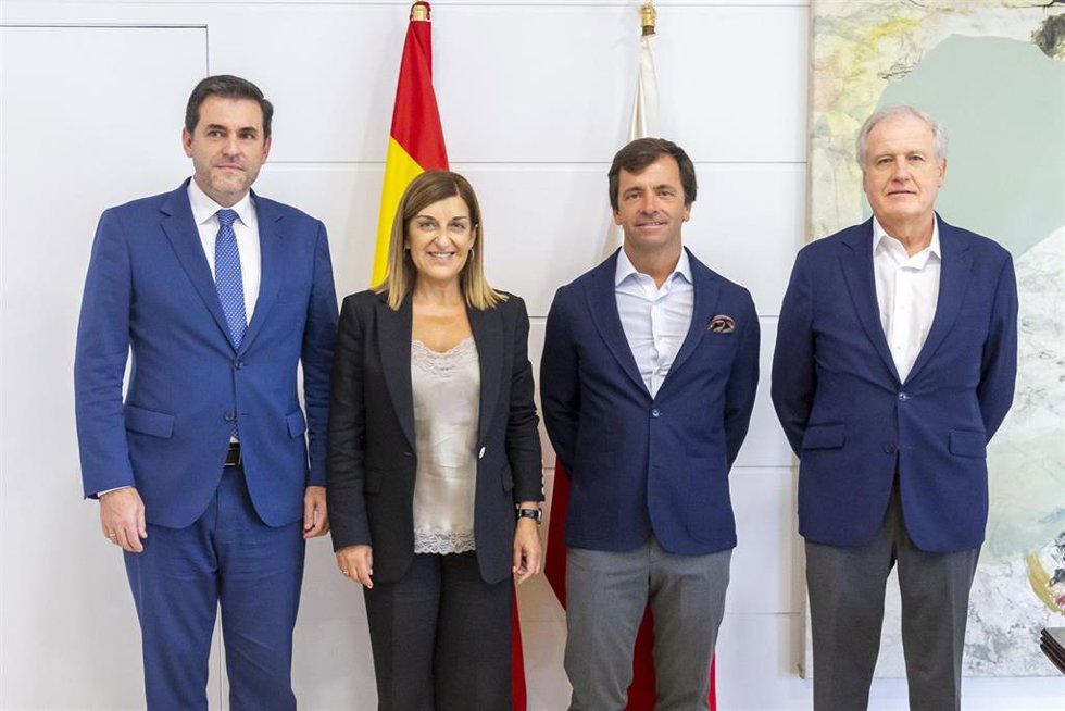 María José Sáenz de Buruaga, recibe al CEO de EDP España, Duarte Bello