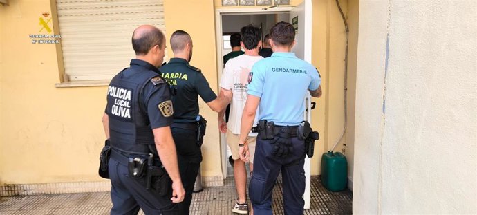 Operación en Oliva