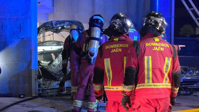 Incendio en el garaje del Centro de Salud Bulevar