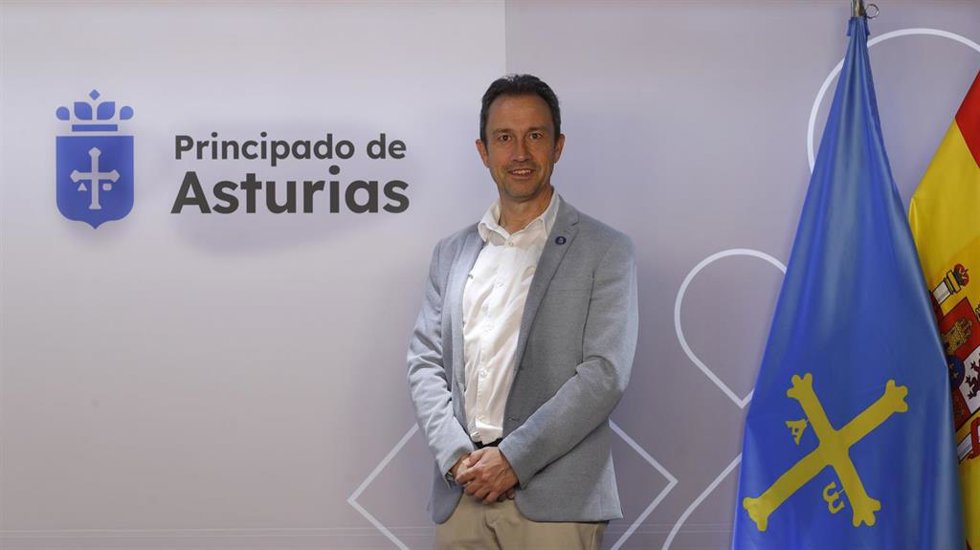 Archivo - El consejero de Ordenación de Territorio, Urbanismo, Vivienda y Derechos Ciudadanos, Ovidio Zapico