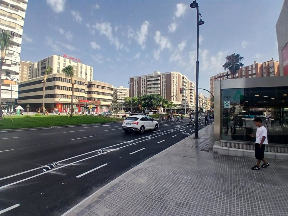 La Junta recupera la zona de Armengual de la Mota afectada por las obras del Metro de Málaga