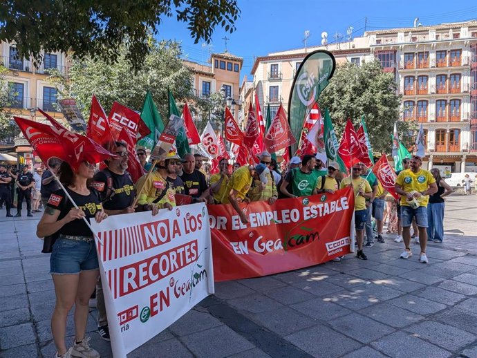 Concentración de bomberos forestales en Toledo