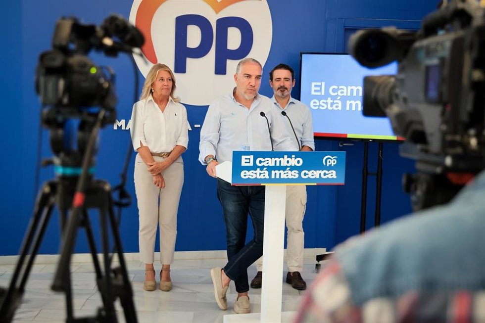Bendodo (PP): "Sánchez ha cambiado la agenda legislativa por la agenda judicial"