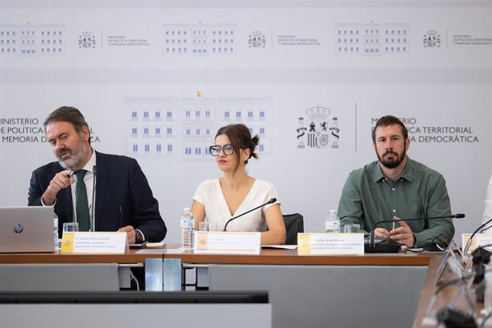 La ministra de Juventud e Infancia, Sira Rego (c), preside la reunión de la Conferencia Sectorial de Infancia y Adolescencia, en el Ministerio de Política Territorial, a 16 de julio de 2026, en Madrid (España)