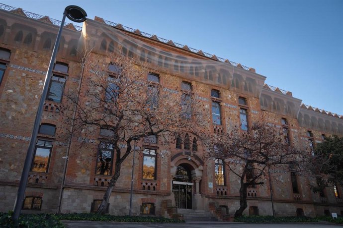 Archivo - Fachada de la Conselleria de Salud