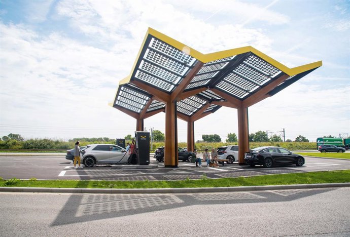 Fastned pide reformas más ambiciosas para acelerar el despliegue de la recarga ultrarrápida