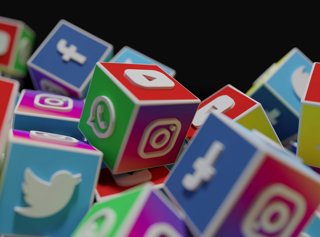 SocialMedia