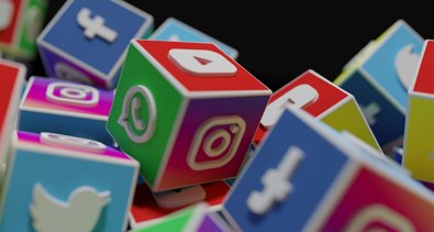 SocialMedia