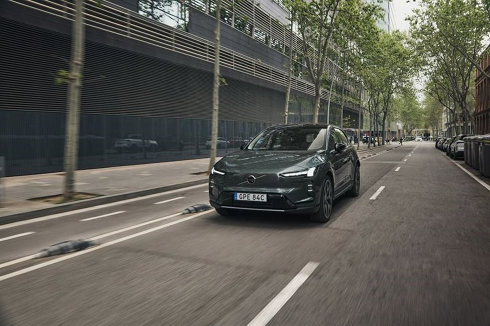 Volvo Cars entrega las primeras unidades del nuevo EX60, su SUV eléctrico desde 64.900 euros