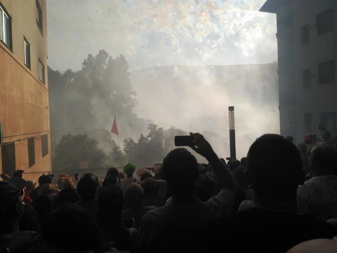 Archivo - Descarga por las fiestas del Carmen en Cangas del Narcea.