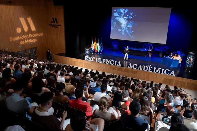 La Diputación premia el talento de 148 estudiantes en la Gala de Reconocimientos a la Excelencia Académica