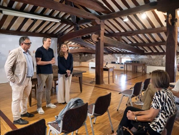 Ejecutivo riojano realizará un estudio integral del suelo industrial de Ezcaray para planificar futuras inversiones