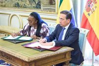 España y Gabón sellan un acuerdo sobre "consultas políticas" para "reforzar" los contactos de alto nivel