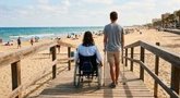 Foto: FEBHI pide sustituir las pasarelas de madera de las playas por modelos europeos de polipropileno y PVC reciclado