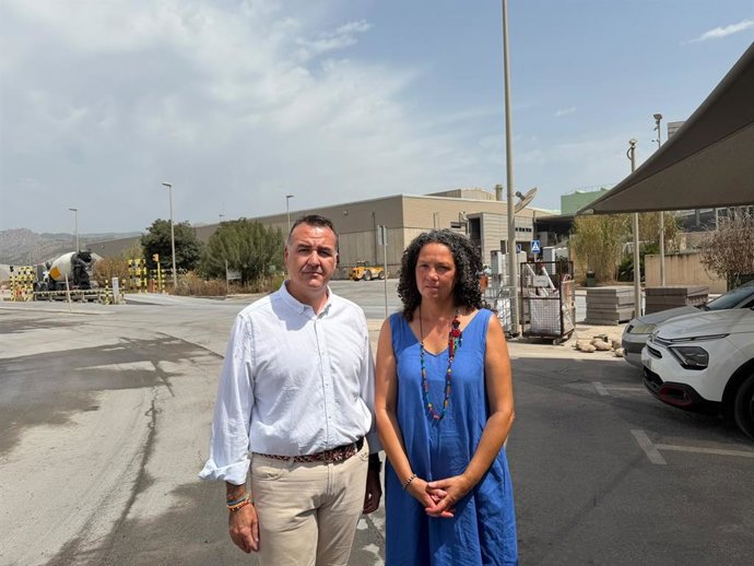 El PSIB exige la suspensión cautelar del traslado de residuos de Eivissa a Mallorca ante la "falta de garantías"