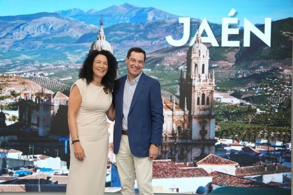 Imagen con la que Juanma Moreno ha anunciado a Isabel Azañon como candidata a la Alcaldía de Jaén