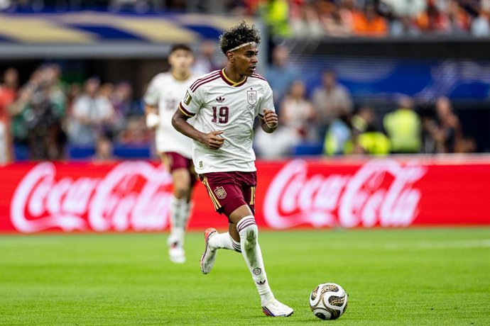 July 14, 2026, Dallas, United States: Lamine Yamal of Spain seen in action during FIFA World Cup 2026 football match between France and Spain at AT&T Stadium . Final score; France 0:2 Spain.
