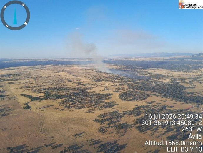 Imagen de la situación del incendio de Tolbaños (Ávila) a las 20.50 horas de este jueves, 16 de julio.