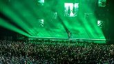 Foto: Feid tiñe de verde el Movistar Arena de Madrid con su 'Falxo Tour'