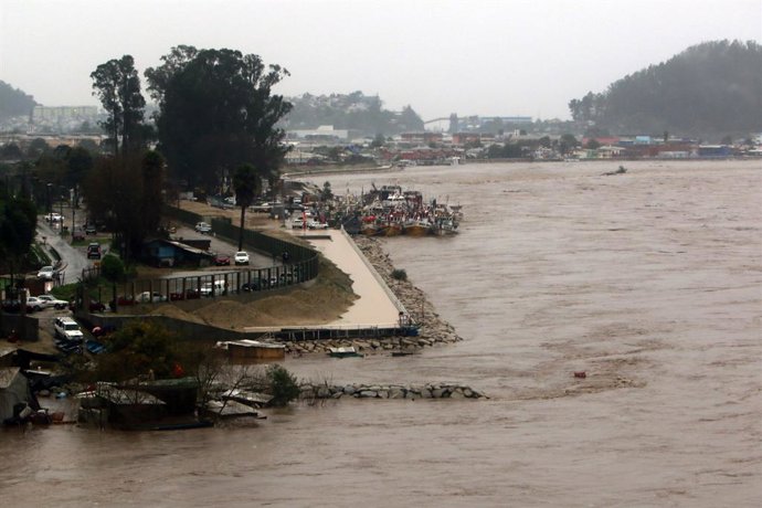 Constitucion, 21 de agosto de 2023 Crecida del Rio Maule en el sector de Constitucion y Quivolgo. Jose Robles/Aton Chile