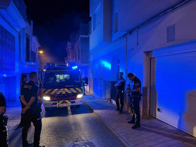 Trasladado al hospital un joven de 23 años tras un incendio en una vivienda de Lorca