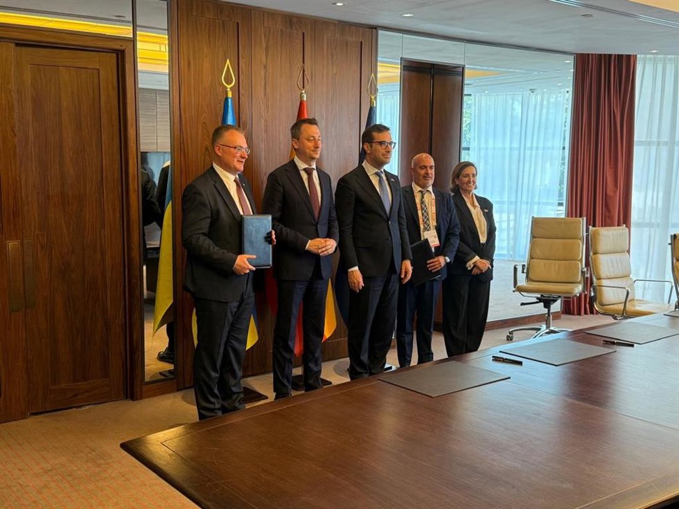 Sercobe, la Asociación Nacional de Fabricantes de Bienes de Equipo, y la Federación de Empleadores de Ucrania (FEU) han firmado un acuerdo para impulsar la cooperación industrial entre España y Ucrania.