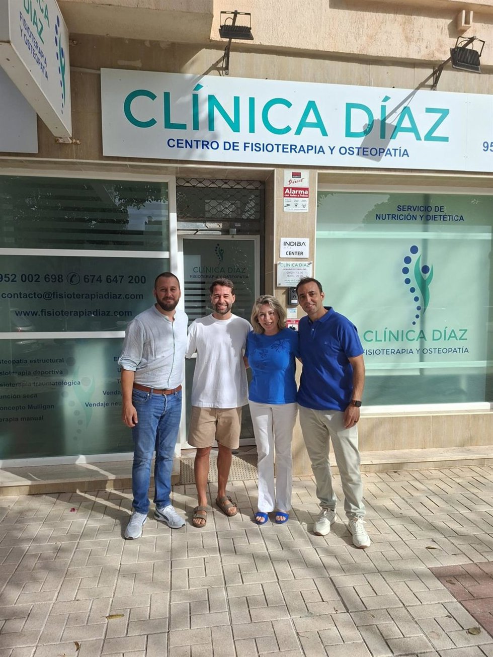 La delegada de Empleo, Empresa y Trabajo Autónomo de la Junta de Andalucía en Málaga, Carmen Sánchez Sierra, en la Clínica Díaz de Torremolinos