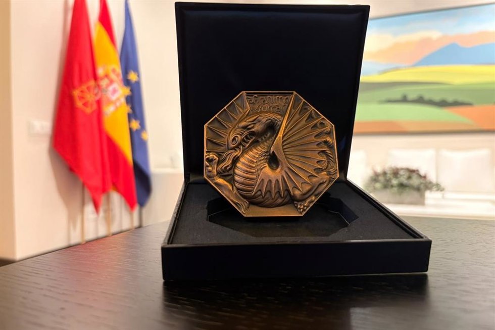 Imagen de la Alta Distinción de la Generalitat Valenciana enviada a Navarra en reconocimiento a la ayuda prestada tras la DANA.