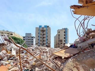Destrucción en Playa Grande, la Guaira, tras los terremotos registrados el 24 de junio en Venezuela (archivo)