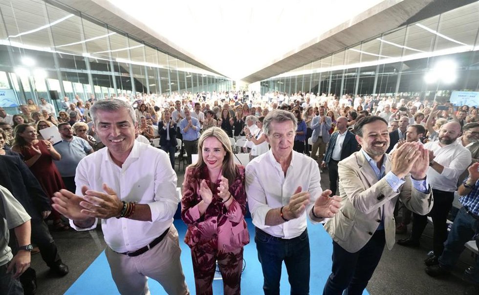 Fotos Feijóo en un acto del PP en Santa Cruz de Tenerife