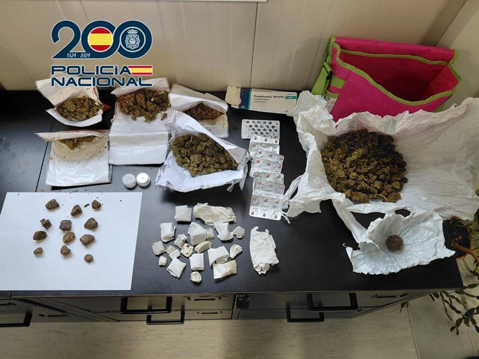 Detenido en Pontevedra tras robar en un comercio y ser interceptado con benzodiacepinas, hachís y marihuana