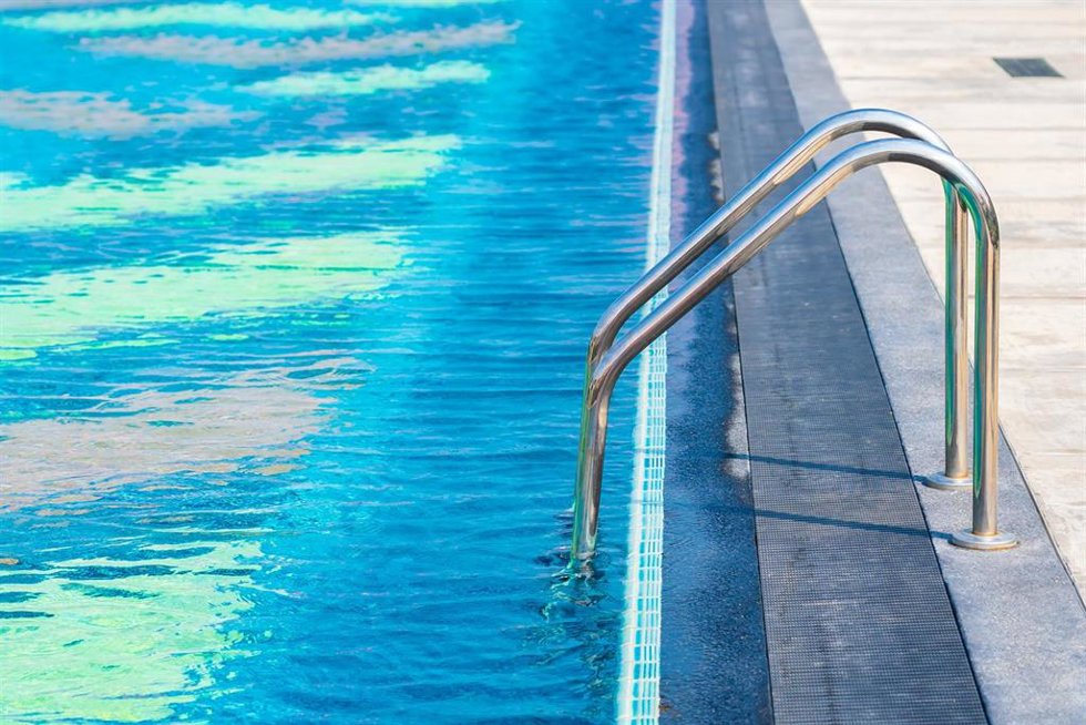 Archivo - Piscina.