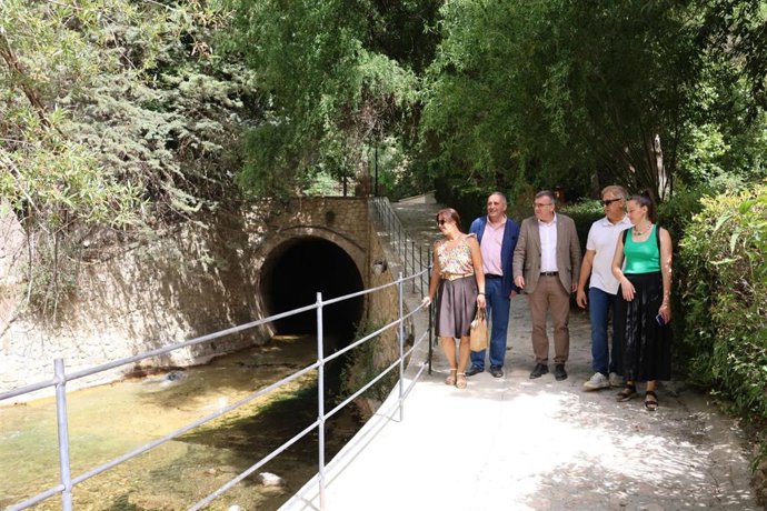 El subdelegado del Gobierno en Granada, José Antonio Montilla, ha visitado este viernes Castril, acompañado por su alcalde, Miguel Pérez.