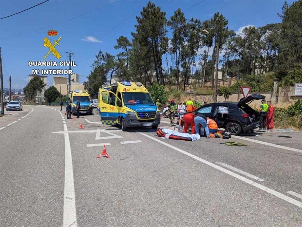 Una mujer de 68 años y un hombre de 62 mueren en un accidente de tráfico en O Porriño (Pontevedra)