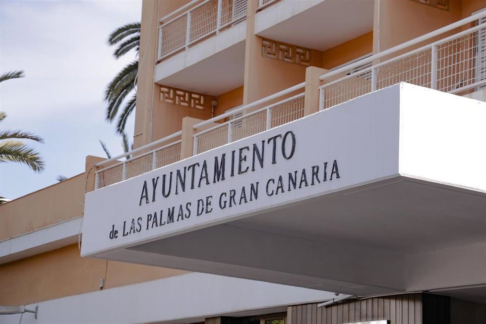 Archivo - El Ayuntamiento de Las Palmas de Gran Canaria y los trabajadores de Limpieza acuerdan un calendario de diálogo