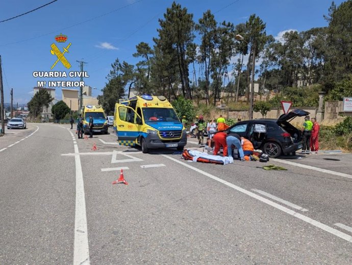Una mujer de 68 años y un hombre de 62 mueren en un accidente de tráfico en O Porriño (Pontevedra)