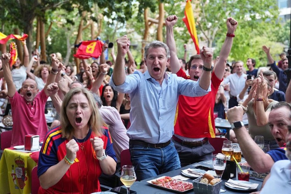Feijóo felicita a España tras vencer a Francia en la semifinal del Mundial: "Le deseo lo que se merece: ganar"
