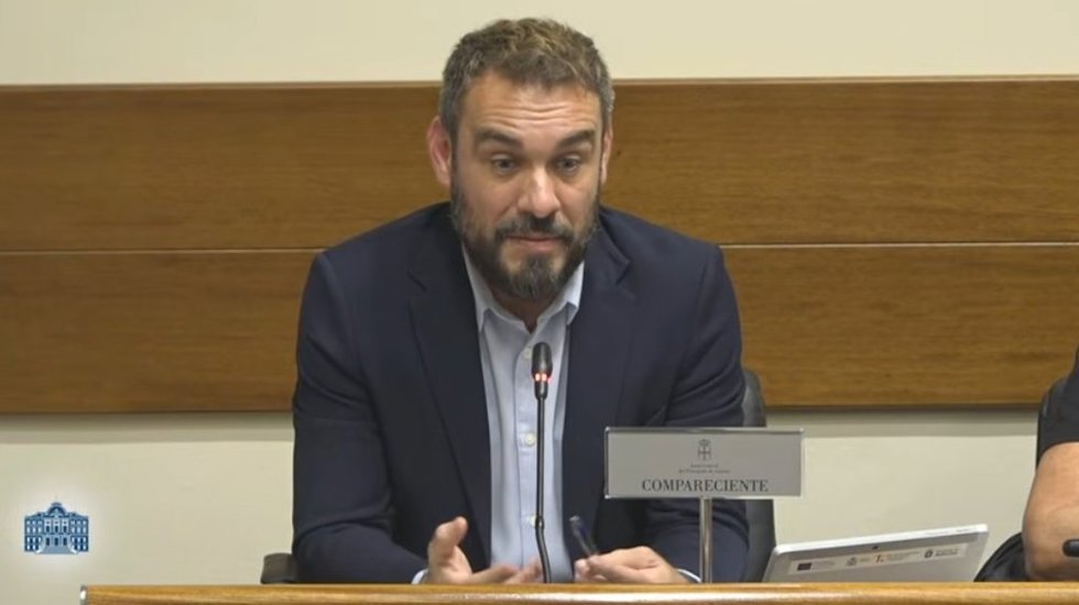 El director de la Oficina Económica de la Presidencia, José Antonio Sicre, durante una comparecencia en la JGPA.