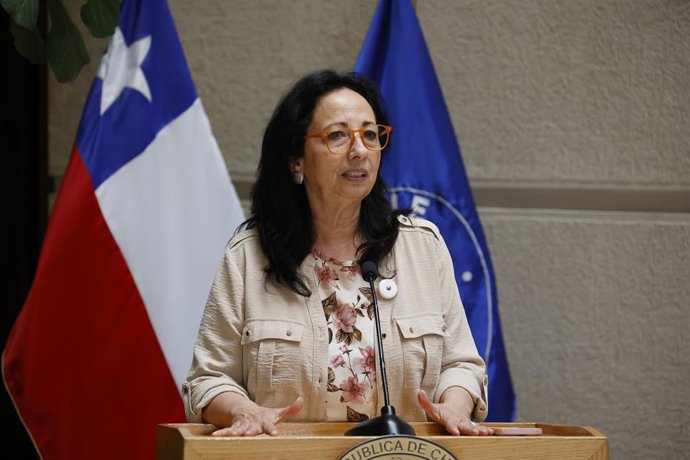 Valparaiso, 21 de noviembre 2025. El senador Alejandra Sepulveda ofrece un punto de prensa. Raul Zamora/Aton Chile